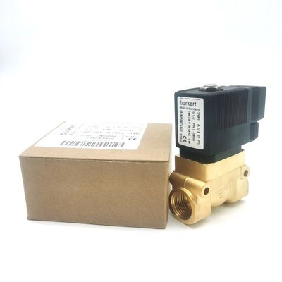 00137538 6013 Loại Khóa bình thường 2.0 Flow Hole FKM Seal 8W Burkert Solenoid Valve