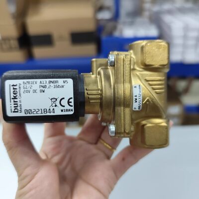 Ventil điện điện Burkert6281EV 00221846 00221844 00221856 270132