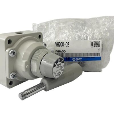 Van SMC van điện từ hai vị trí ba ngả kiểu cổng S, áp suất làm việc từ 0 đến 1 MPa và nhiệt độ từ -5 đến 60 độ C