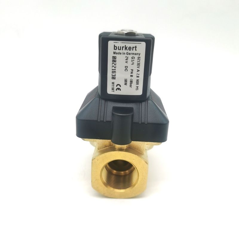 Loại Flange BURKERT 00134245 6013 Loại kết nối tấm đáy thường đóng thân van đồng 0 ~ 25bar