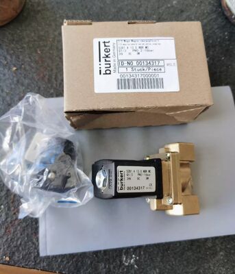 2/2 Way Closed Structure BURKERT 00221885 G1 Valve cho thiết bị tự động hóa